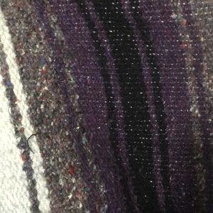 Meet your Posher, Mona